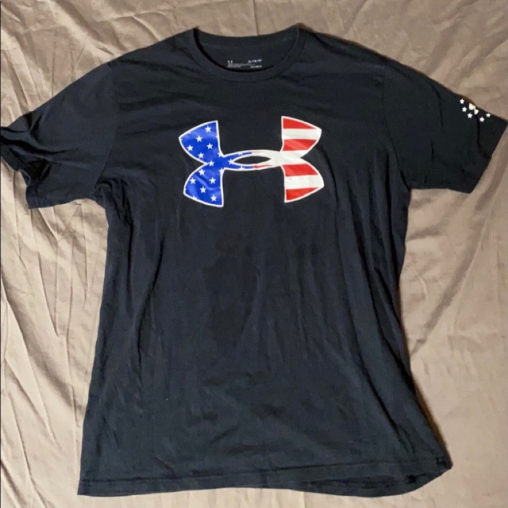 Rounded caller with American flag symbol